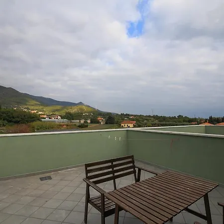 Villamir Oda ve Kahvaltı 3*