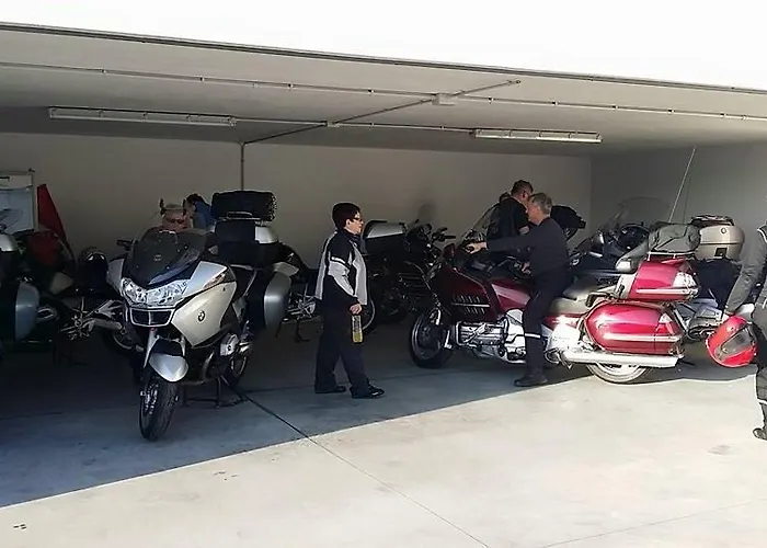 维拉米尔住宿加早餐旅馆 阿尔本加