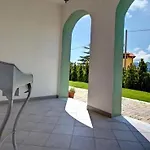 Bed & Breakfast Villamir 3*