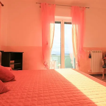 Bed & Breakfast Villamir 3*