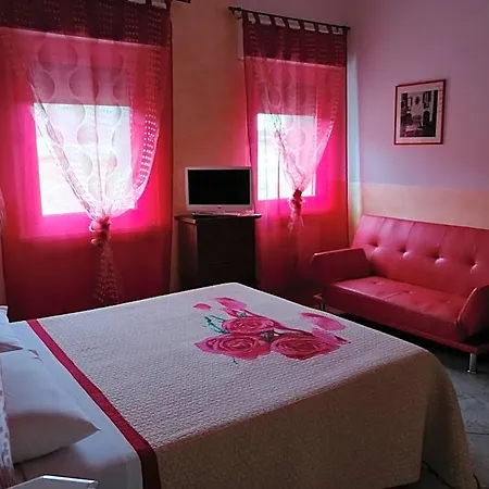 Bed & Breakfast Villamir 4*