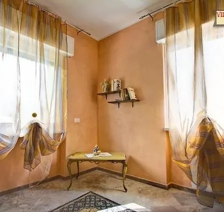Villamir Bed & Breakfast 3*