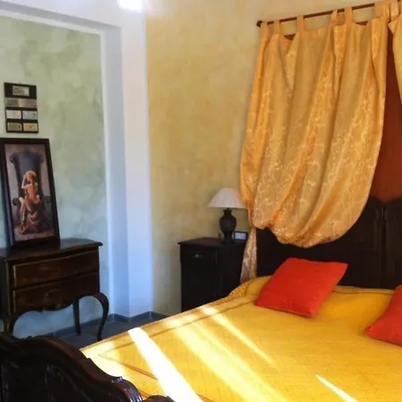 Oda ve Kahvaltı Villamir Albenga