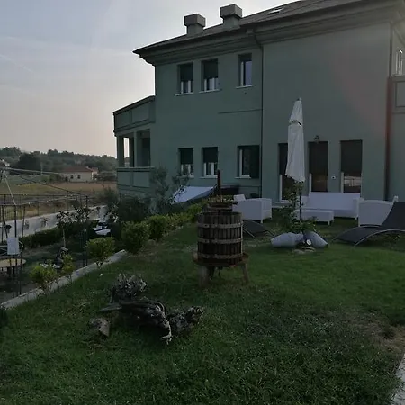 住宿加早餐酒店 维拉米尔住宿加早餐旅馆