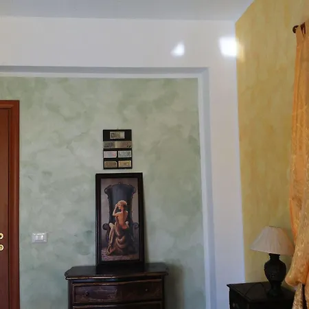 Villamir Oda ve Kahvaltı Albenga