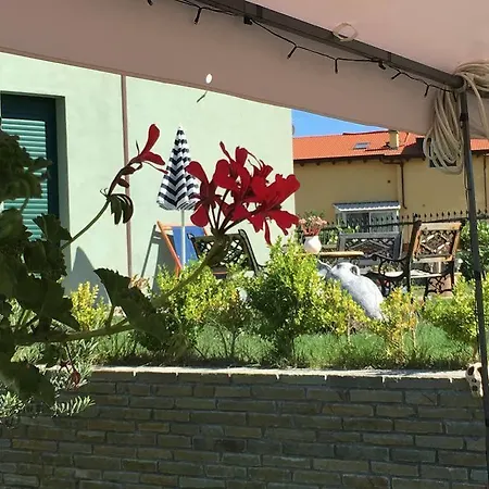 Villamir Oda ve Kahvaltı Albenga